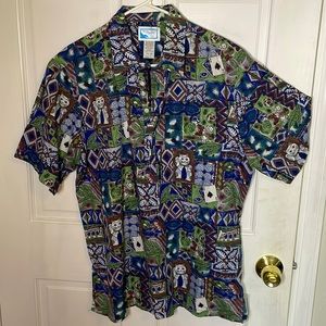 Vintage mens hawaiian shirt with unique Manekineko print